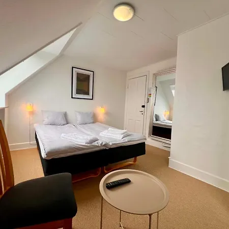 Sverres Hotell Rønne